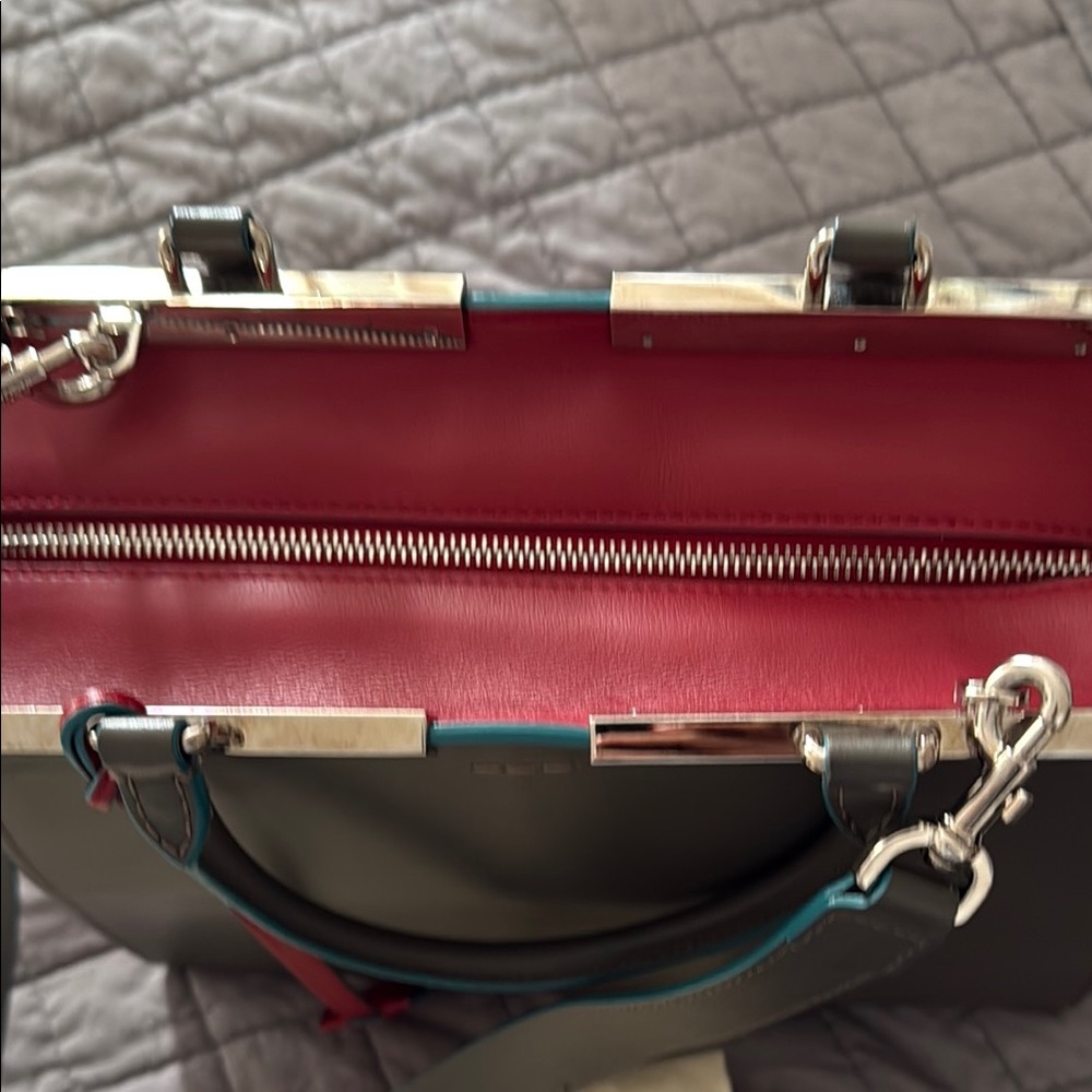 Fendi Women's Red and Gray Bag - Picture 3 of 9